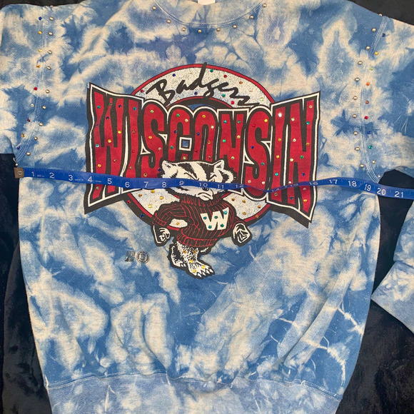 90’s BELLA DAHL BEDAZZLED COLLEGE LOGO WISCONSIN BADGERS SWEATSHIRT - Picture 6 of 9